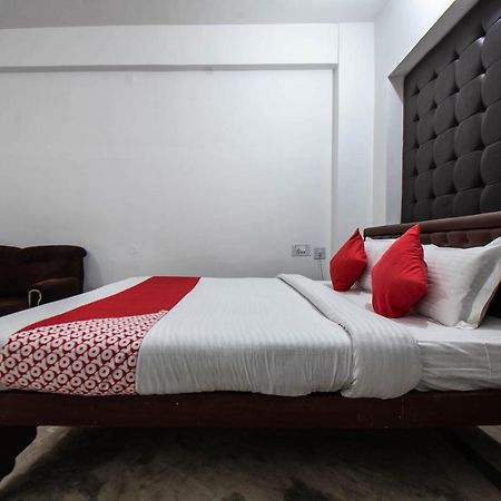 Oyo 29792 Piyush Hajipur Hotel Ngoại thất bức ảnh
