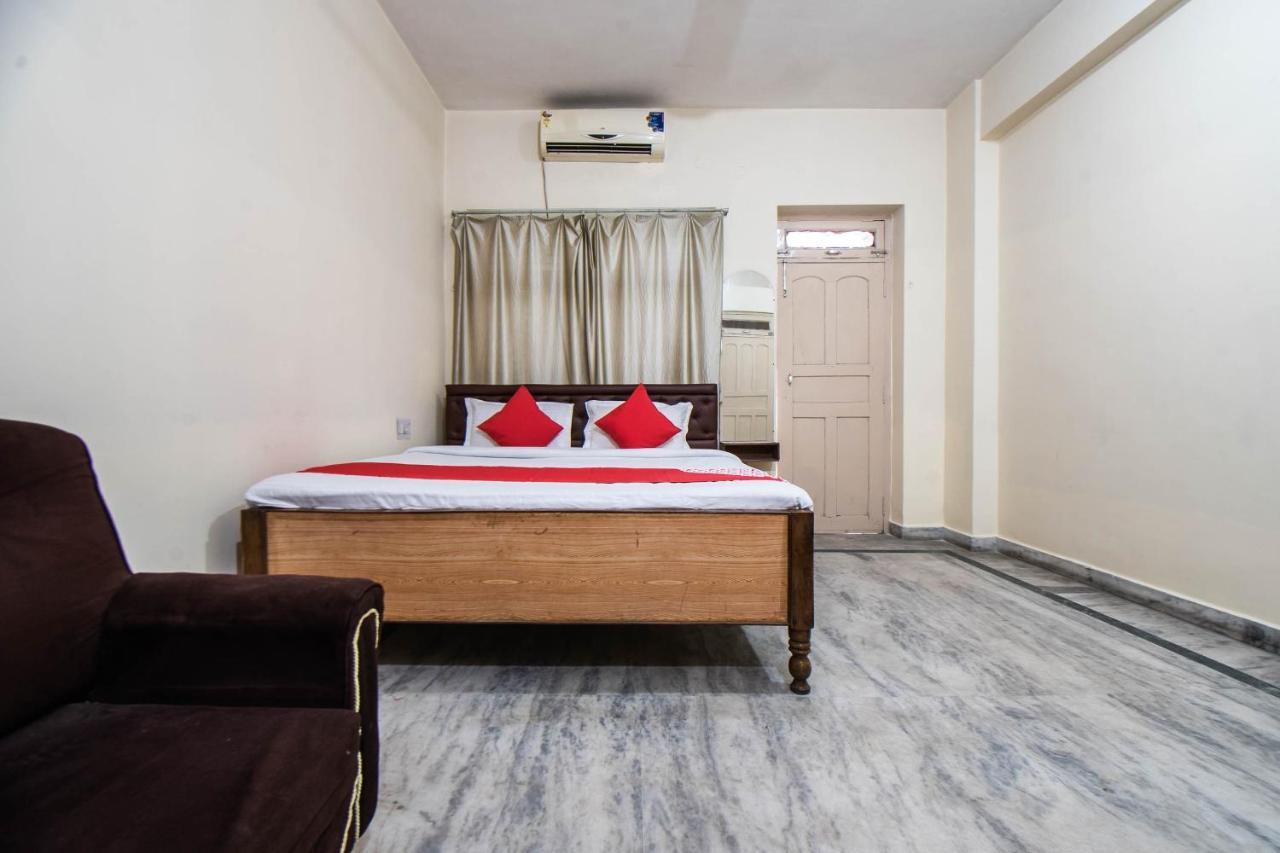 Oyo 29792 Piyush Hajipur Hotel Ngoại thất bức ảnh